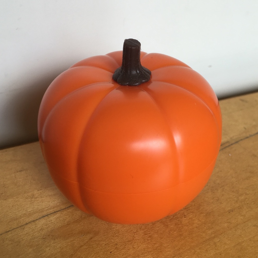Cute pumpkin trinket box - free with any purchase